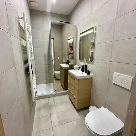 아파트 Gorgeous Brand New 2 Bedrooms *